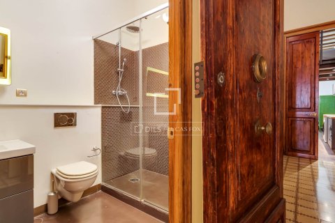 Huoneisto myytävänä Barcelona, Espanja, 7 makuuhuonetta, 389 m2 No. 192778 - kuva 17