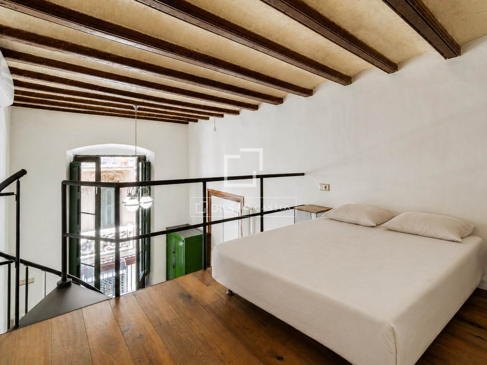 Huoneisto Barcelona, Espanja 7 makuuhuonetta, 389 m2 No. 192778