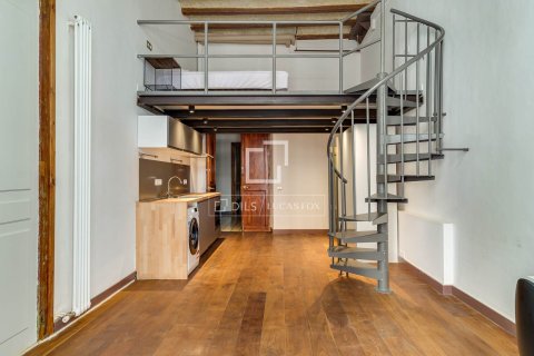 Huoneisto myytävänä Barcelona, Espanja, 7 makuuhuonetta, 389 m2 No. 192778 - kuva 6