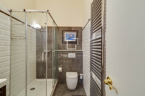 Huoneisto myytävänä Barcelona, Espanja, 7 makuuhuonetta, 389 m2 No. 192778 - kuva 8