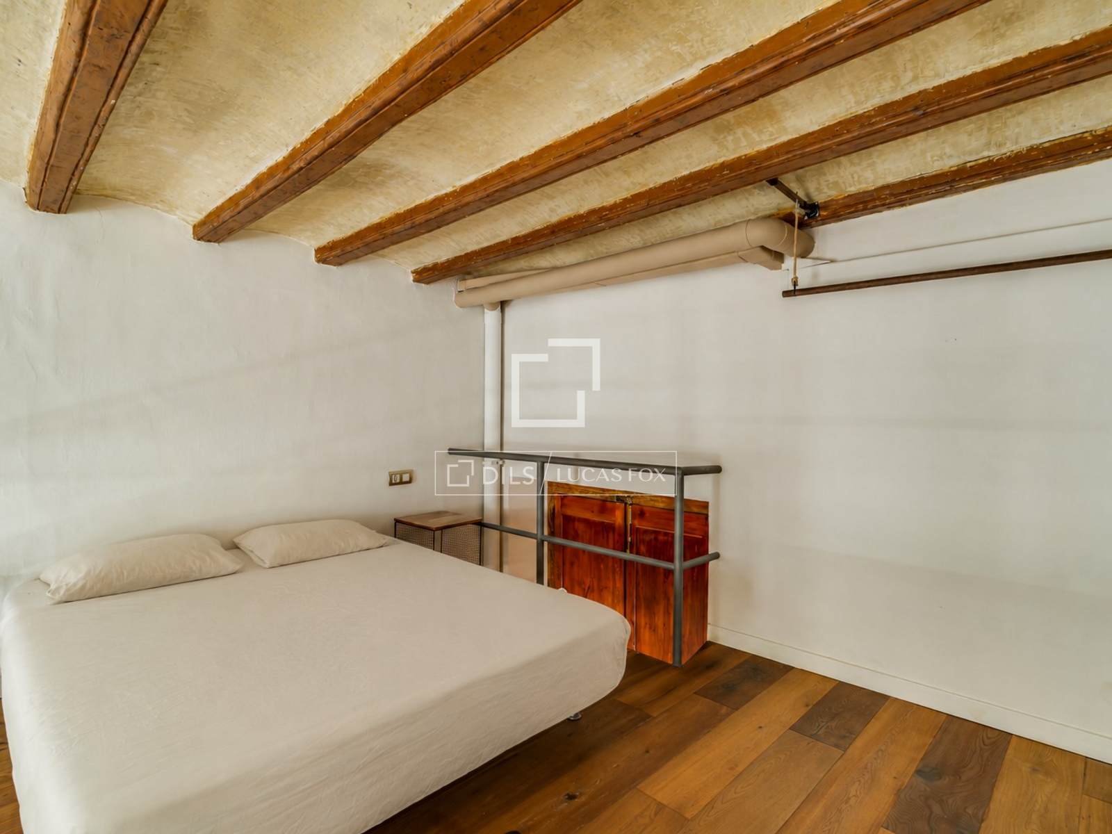 Huoneisto Barcelona, Espanja 7 makuuhuonetta, 389 m2 No. 192778