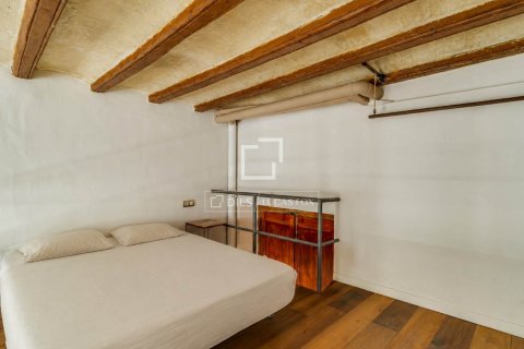 Huoneisto myytävänä Barcelona, Espanja, 7 makuuhuonetta, 389 m2 No. 192778 - kuva 12