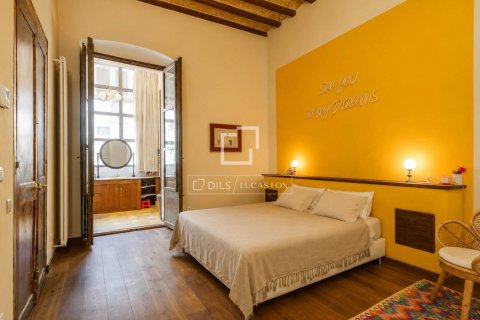 Huoneisto myytävänä Barcelona, Espanja, 7 makuuhuonetta, 389 m2 No. 192778 - kuva 18
