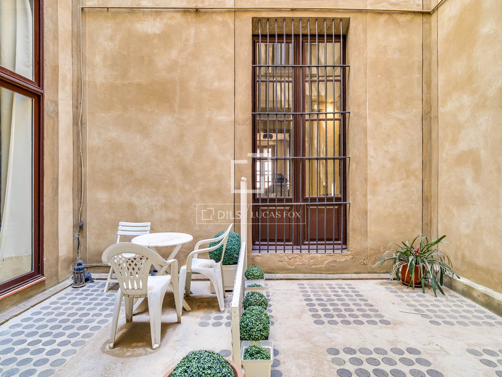 Huoneisto Barcelona, Espanja 7 makuuhuonetta, 389 m2 No. 192778