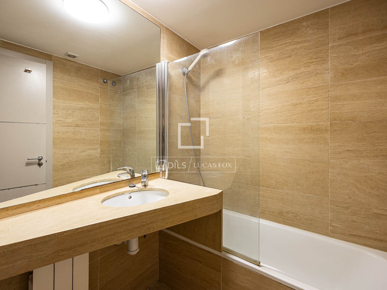 Penthouse w Barcelona, Hiszpania 3 sypialnie, 101 mkw. nr 192783