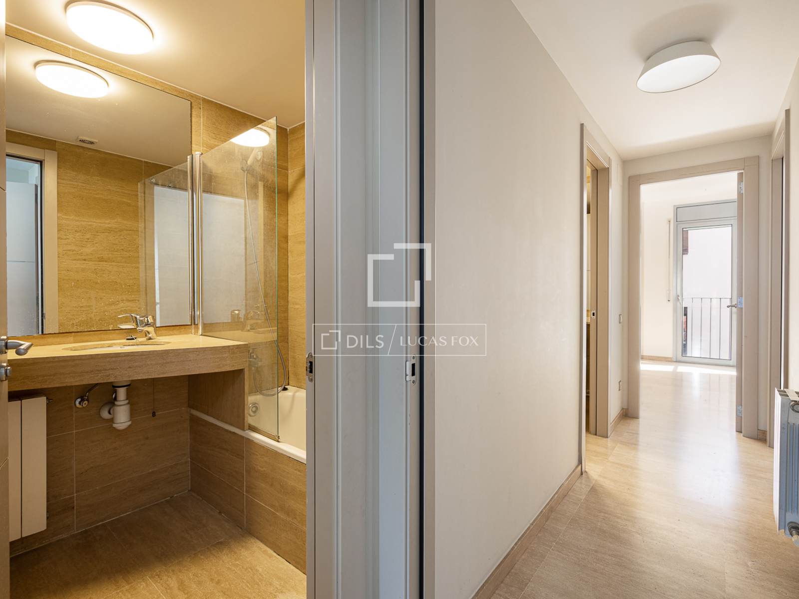 Penthouse w Barcelona, Hiszpania 3 sypialnie, 101 mkw. nr 192783