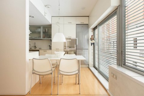 Villa en venta en Barcelona, España 5 dormitorios, 306 m2 No. 192779 - foto 21