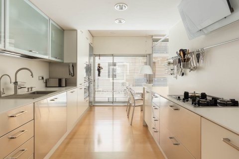Villa en venta en Barcelona, España 5 dormitorios, 306 m2 No. 192779 - foto 20