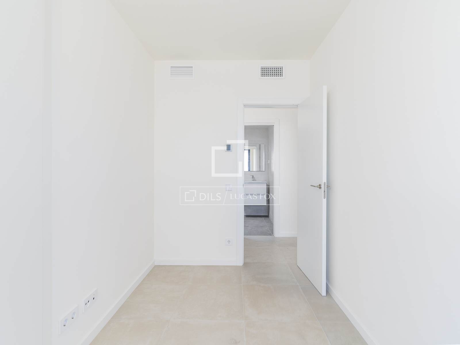 Wohnung in Barcelona, Spanien 3 Schlafzimmer, 93 m2 Nr. 192780