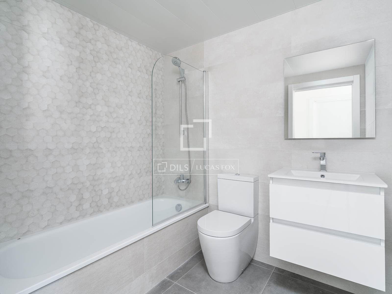 Wohnung in Barcelona, Spanien 3 Schlafzimmer, 93 m2 Nr. 192780