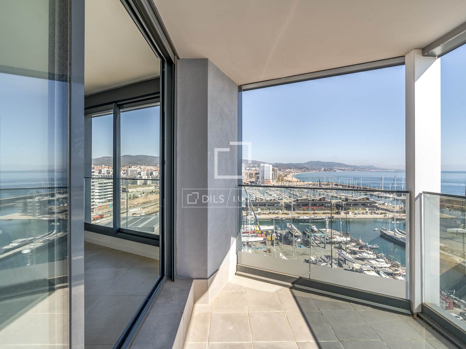 Wohnung in Barcelona, Spanien 3 Schlafzimmer, 93 m2 Nr. 192780