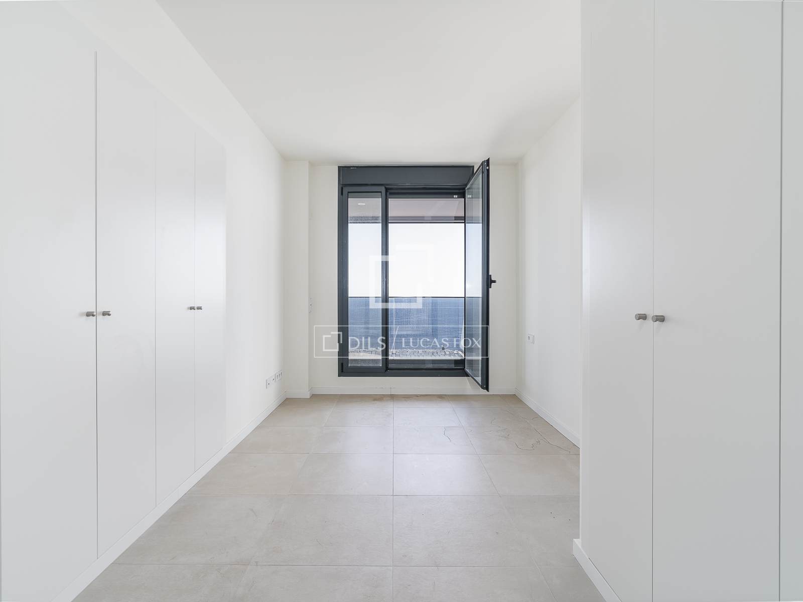 Wohnung in Barcelona, Spanien 3 Schlafzimmer, 93 m2 Nr. 192780