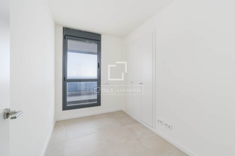 Lägenhet till salu i Barcelona, Spanien 3 sovrum, 93 kvm. Nr. 192780 - foto 20