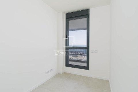 Lägenhet till salu i Barcelona, Spanien 3 sovrum, 93 kvm. Nr. 192780 - foto 18