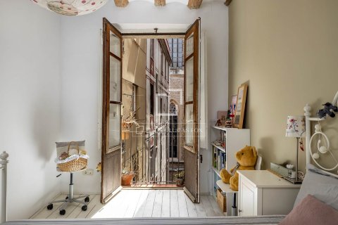 Huoneisto myytävänä Barcelona, Espanja, 3 makuuhuonetta, 118 m2 No. 192782 - kuva 16