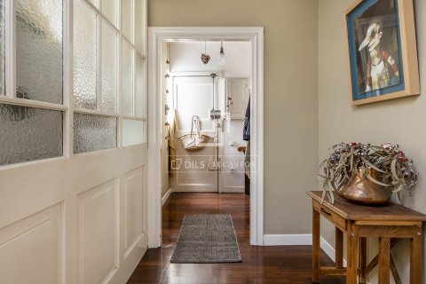 Huoneisto myytävänä Barcelona, Espanja, 3 makuuhuonetta, 118 m2 No. 192782 - kuva 19