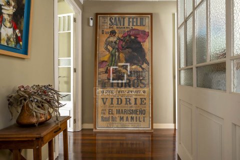 Huoneisto myytävänä Barcelona, Espanja, 3 makuuhuonetta, 118 m2 No. 192782 - kuva 20