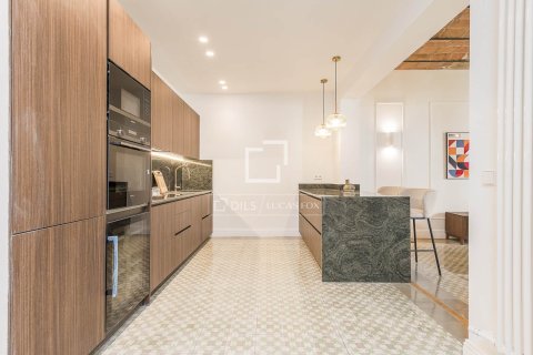 Wohnung zum Verkauf in Barcelona, Spanien 4 Schlafzimmer, 224 m2 Nr. 192784 - Foto 8