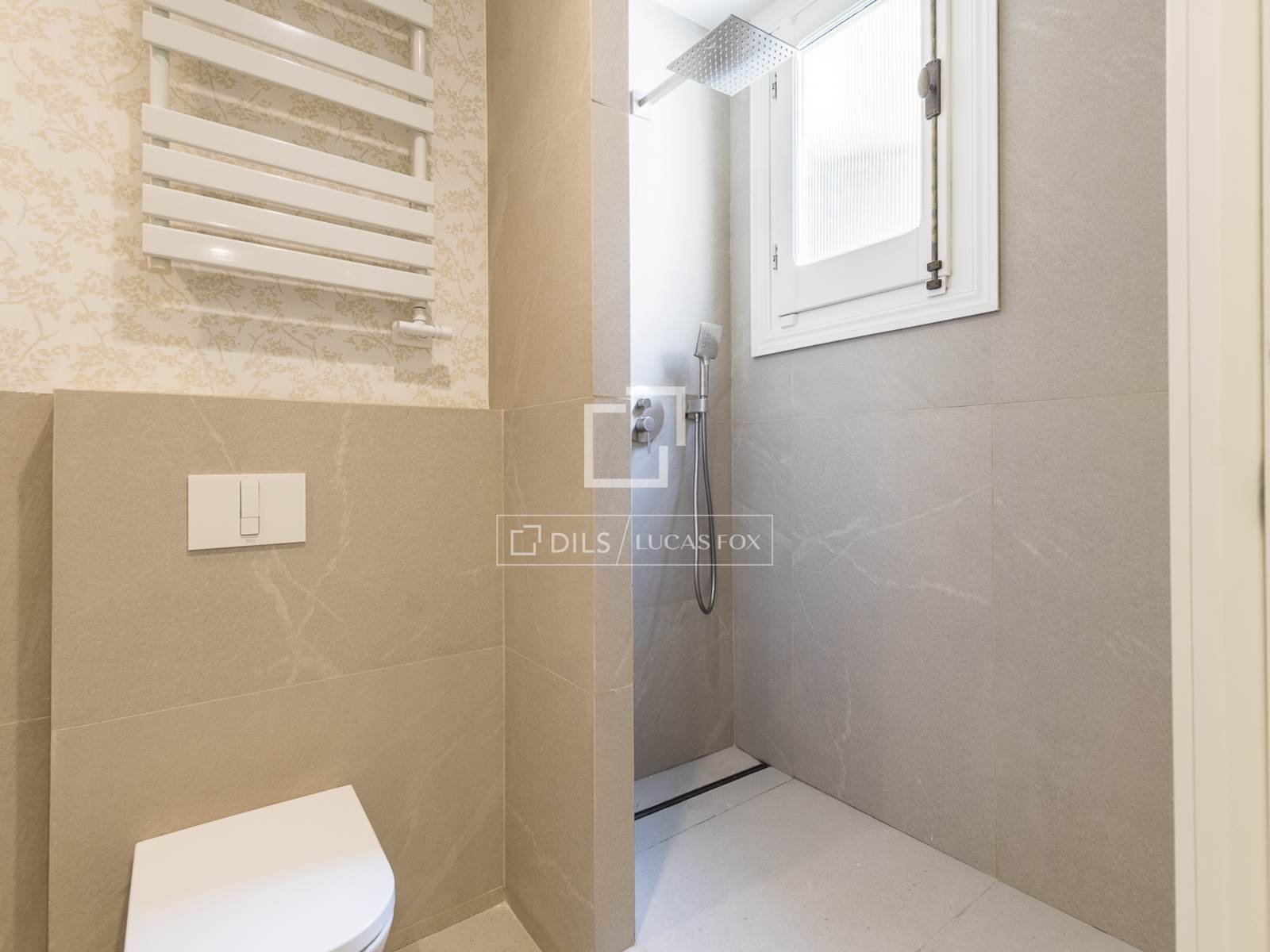 Apartment in Barcelona, Spain 4 bedrooms, 224 sq.m. No. 192784