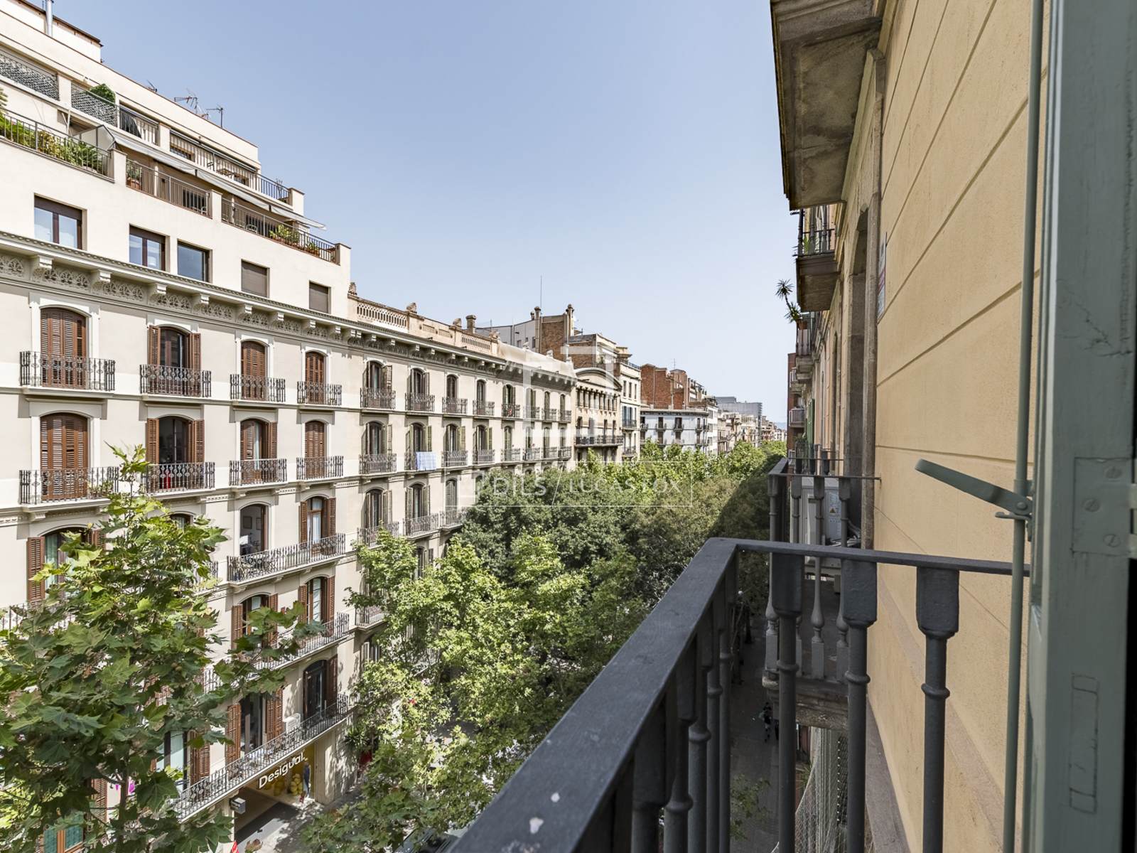 Apartment in Barcelona, Spain 4 bedrooms, 224 sq.m. No. 192784