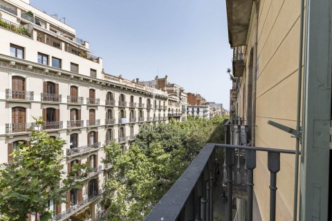 Wohnung zum Verkauf in Barcelona, Spanien 4 Schlafzimmer, 224 m2 Nr. 192784 - Foto 16