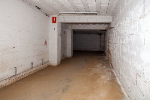 Garage zum Verkauf in Pineda de Mar, Barcelona, Spanien 283 m2 Nr. 167248 - Foto 15