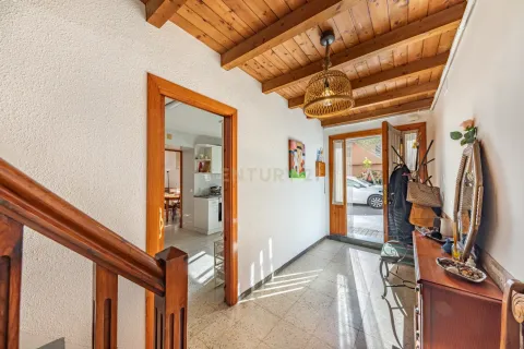 House à vendre à Santa Eulalia De Roncana, Barcelona, Espagne, 6 chambres, 202 m2 No. 166998 - photo 4