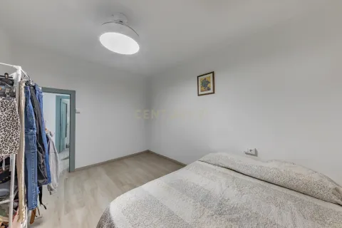 House à vendre à Santa Eulalia De Roncana, Barcelona, Espagne, 6 chambres, 202 m2 No. 166998 - photo 8