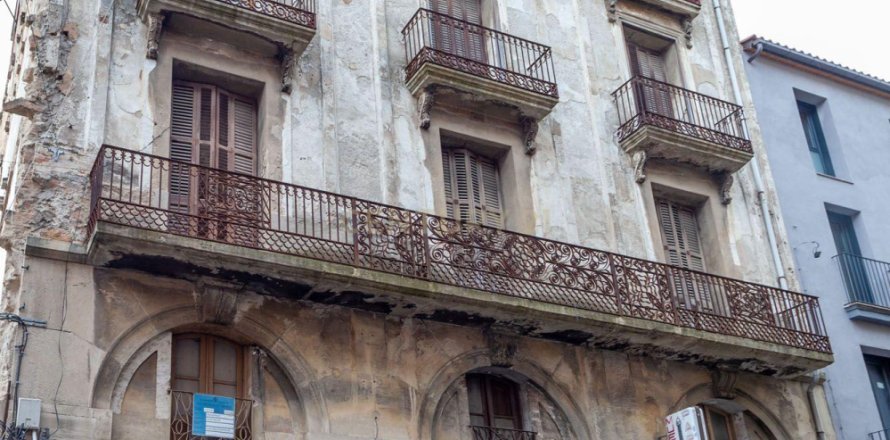 Liikekiinteistö Igualada, Barcelona, Espanja 1531 m2 No. 167247