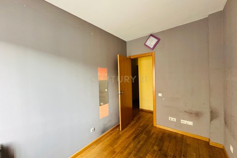 Huoneisto myytävänä Sabadell, Barcelona, Espanja, 4 makuuhuonetta, 103 m2 No. 167000 - kuva 27
