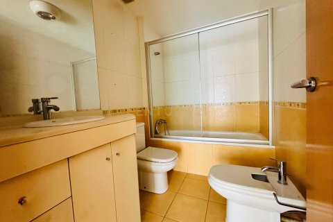 Huoneisto myytävänä Sabadell, Barcelona, Espanja, 4 makuuhuonetta, 103 m2 No. 167000 - kuva 23