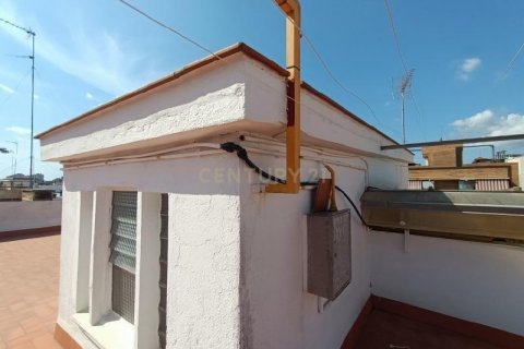Apartament w Viladecans, Barcelona, Hiszpania 4 sypialnie, 103 mkw. nr 167245 – zdjęcie 14