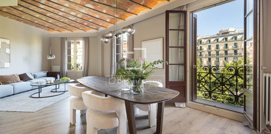 Wohnung in Barcelona, Spanien 4 Schlafzimmer, 189 m2 Nr. 192528