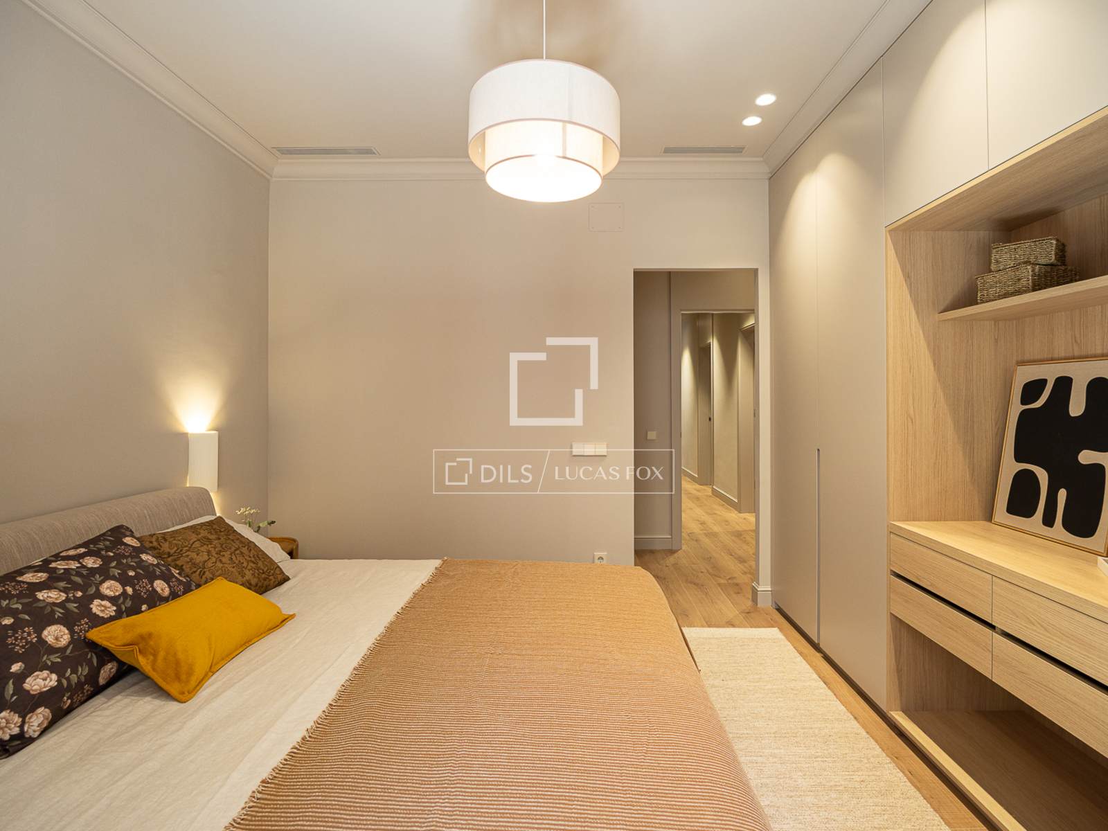 Apartament w Barcelona, Hiszpania 4 sypialnie, 189 mkw. nr 192528