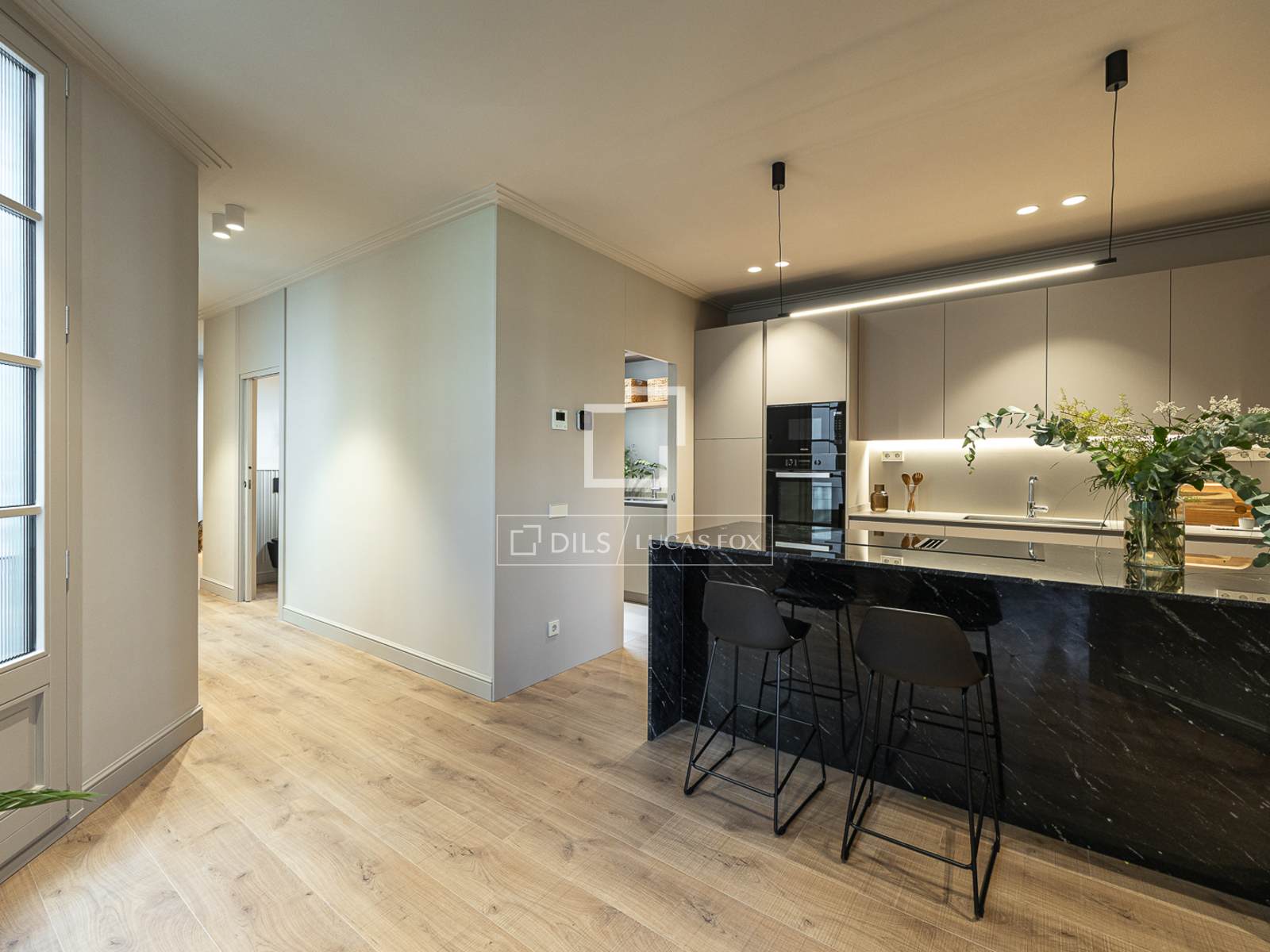Apartament w Barcelona, Hiszpania 4 sypialnie, 189 mkw. nr 192528