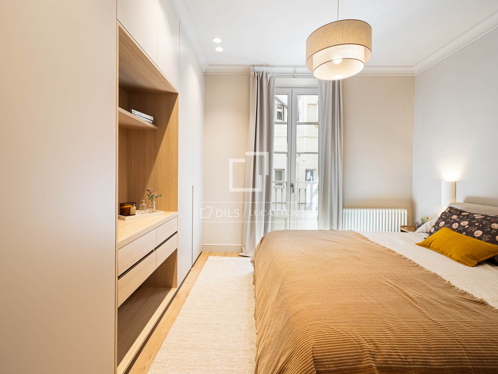 Apartament w Barcelona, Hiszpania 4 sypialnie, 189 mkw. nr 192528