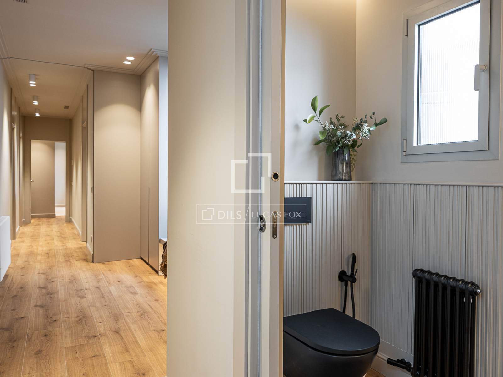 Apartament w Barcelona, Hiszpania 4 sypialnie, 189 mkw. nr 192528