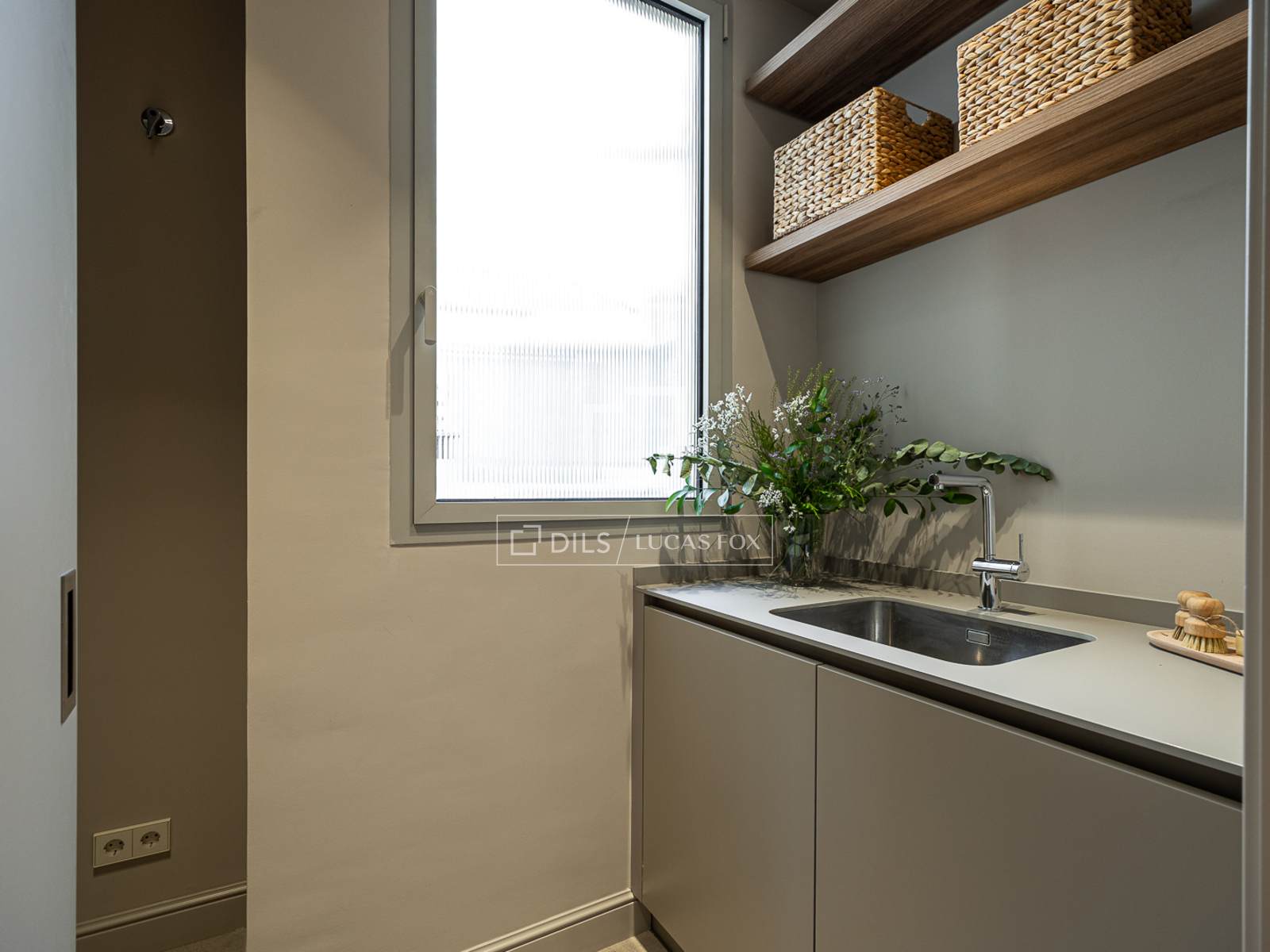 Apartament w Barcelona, Hiszpania 4 sypialnie, 189 mkw. nr 192528