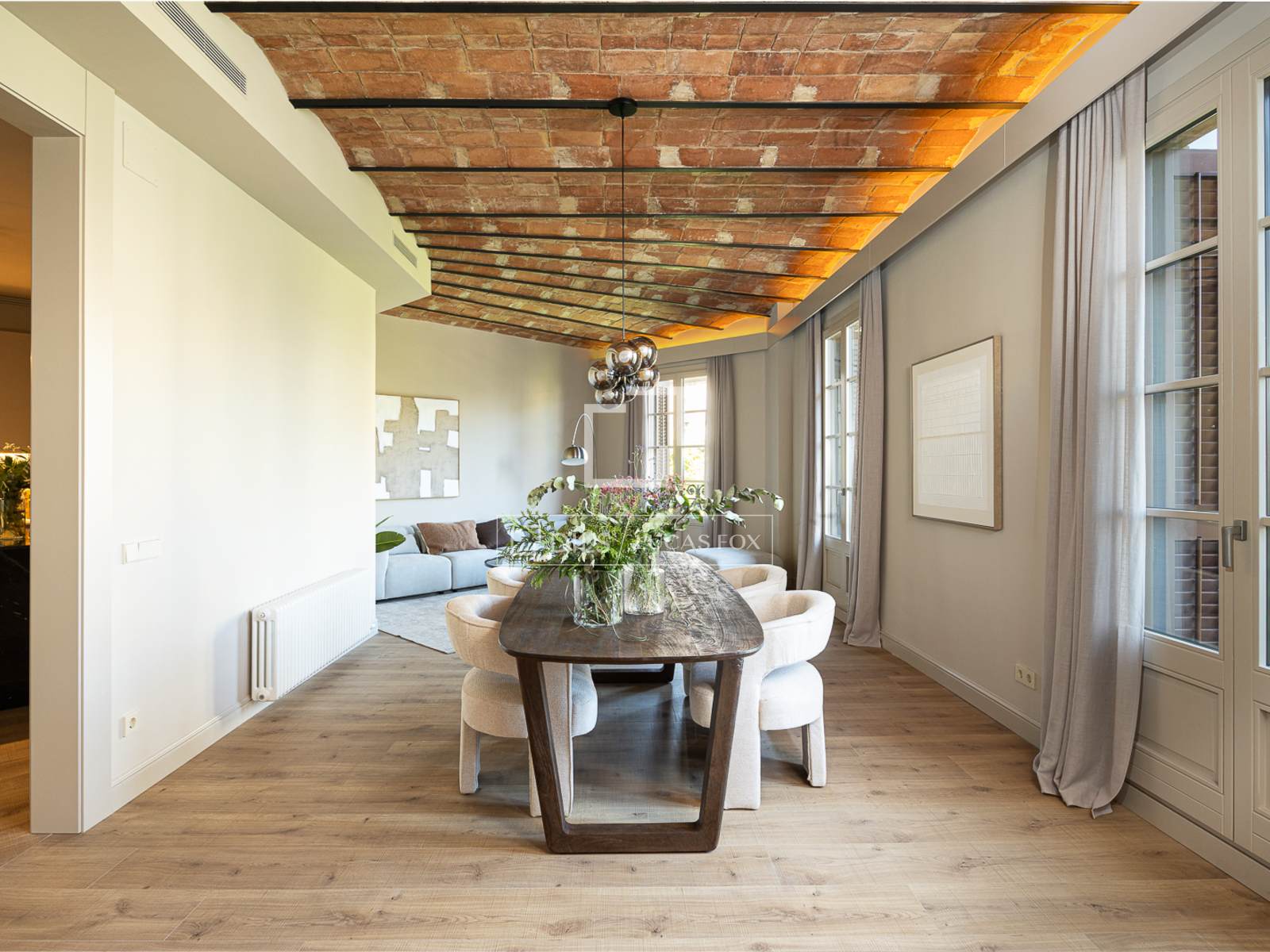 Apartament w Barcelona, Hiszpania 4 sypialnie, 189 mkw. nr 192528
