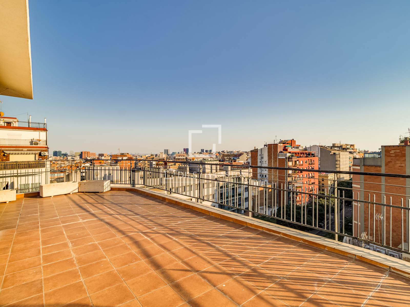 Attico a Barcelona, Spagna 3 camere da letto, 117 mq. N° 192529