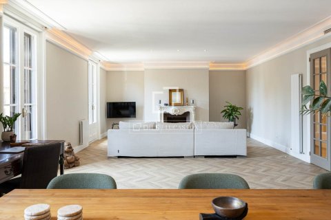 Appartamento in vendita a Barcelona, Spagna 4 camere da letto, 250 mq. N° 192526 - foto 2