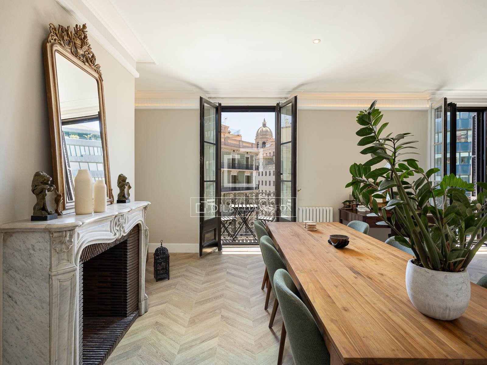 Apartament w Barcelona, Hiszpania 4 sypialnie, 250 mkw. nr 192526