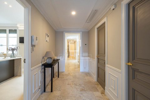 Appartamento in vendita a Barcelona, Spagna 4 camere da letto, 250 mq. N° 192526 - foto 12