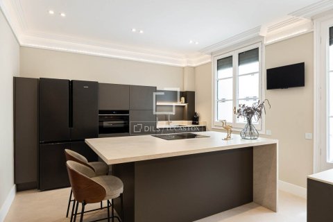 Appartamento in vendita a Barcelona, Spagna 4 camere da letto, 250 mq. N° 192526 - foto 11