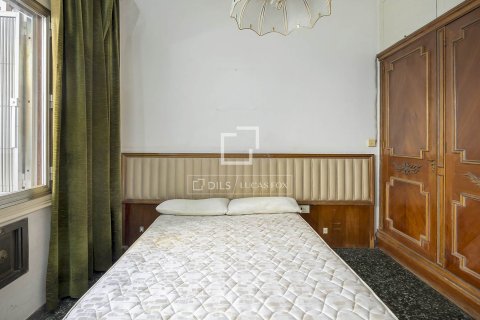 Apartment for sale in Barcelona, Spain 3 bedrooms, 145 sq.m. No. 192531 - photo 11