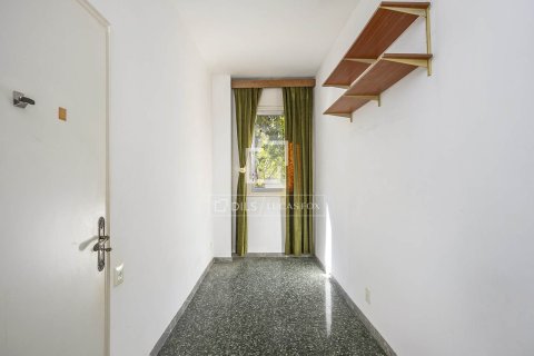 Apartment for sale in Barcelona, Spain 3 bedrooms, 145 sq.m. No. 192531 - photo 6