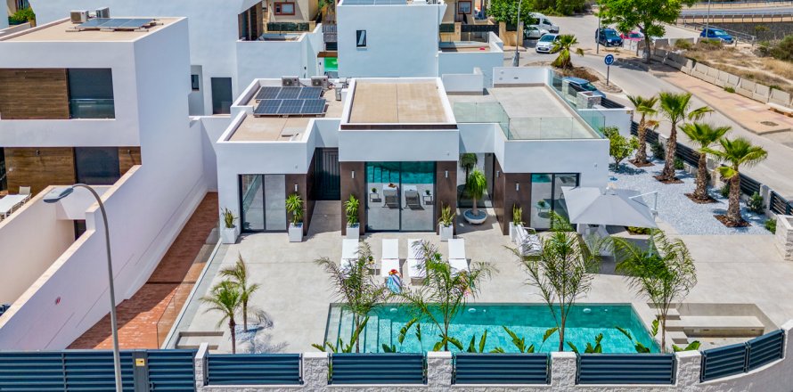 Вилла в Эль Кампельо, Аликанте, Испания 4 спальни, 220м2 №135652