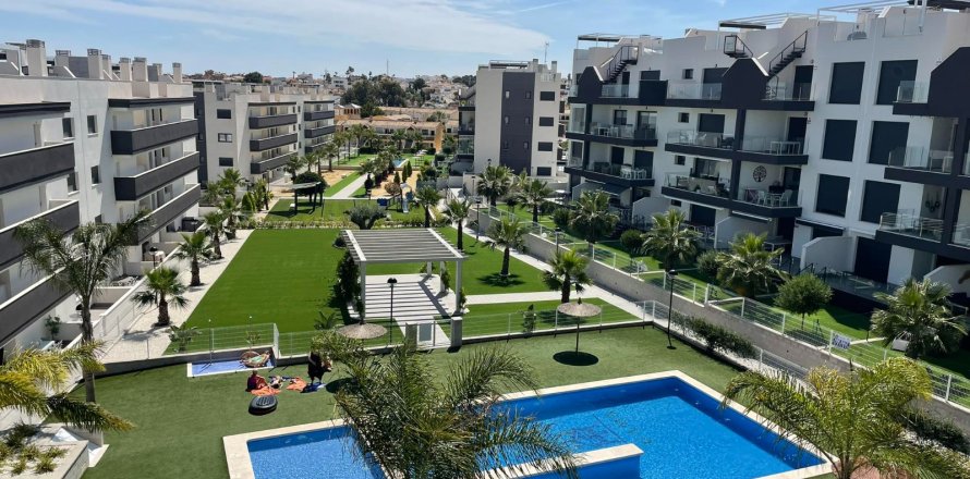 Apartamento Villamartin, Alicante, España 2 dormitorios,  No. 135653