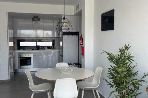 Apartamento en venta Villamartin, Alicante, España 2 dormitorios,  No. 135653 - foto 3