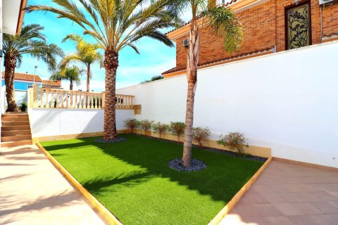 Villa pārdošanā Dehesa De Campoamor, Alicante, Spānijā 5 istabas, 250 m2 Nr. 135656 - attēls 12